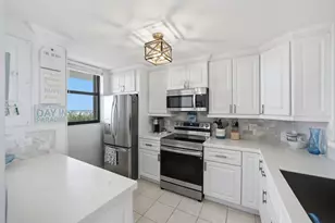 9940 S Ocean Dr, Jensen Beach, FL 34957 - Photo 5