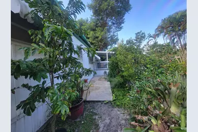 4882 S Katrina Circle, West Palm Beach, FL 33415 - Photo 9