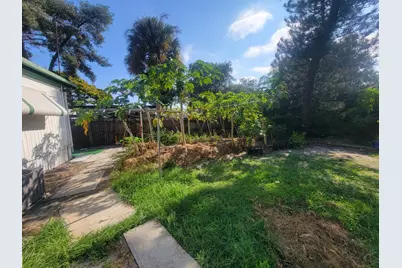 4882 S Katrina Circle, West Palm Beach, FL 33415 - Photo 11