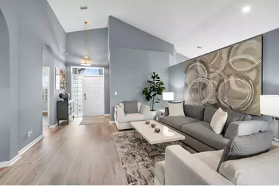 10393 Lexington Circle S, Boynton Beach, FL 33436 - Photo 3