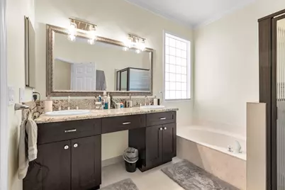 10393 Lexington Circle S, Boynton Beach, FL 33436 - Photo 17