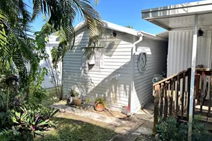 425 E Bougainvillea Dr, Deerfield Beach, FL 33442 - Photo 9