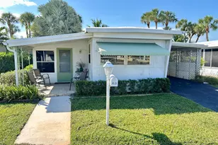 425 E Bougainvillea Dr, Deerfield Beach, FL 33442 - Photo 1