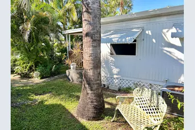 425 E Bougainvillea Drive, Deerfield Beach, FL 33442 - Photo 5