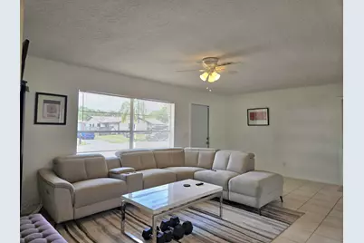 1549 SE Minorca Avenue, Port Saint Lucie, FL 34952 - Photo 5