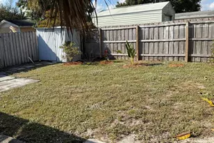 440 SE Fini Dr, Stuart, FL 34996 - Photo 17