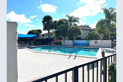 8305 Casa Del Lago, Unit #E, Boca Raton, FL 33433 - Photo 17