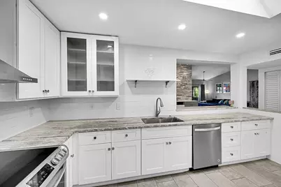5205 Bolero Circle, Unit #5205, Delray Beach, FL 33484 - Photo 7