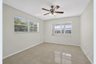 136 Somerset G, West Palm Beach, FL 33417 - Photo 13