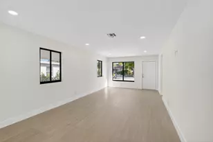 122 SW 9th Ave, Delray Beach, FL 33444 - Photo 11