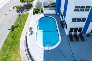 550 Bayshore Dr, Fort Lauderdale, FL 33304 - Photo 29