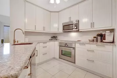 7547 S Oriole Boulevard, Unit #202, Delray Beach, FL 33446 - Photo 9