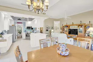 8121 Jolly Harbour Ct, Wellington, FL 33414 - Photo 11