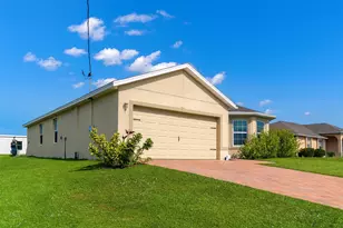 211 NE 20th St, Cape Coral, FL 33909 - Photo 3