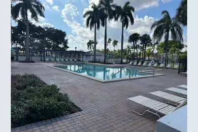 17349 NW 62nd Place, Hialeah, FL 33015 - Photo 59