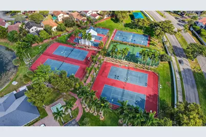 17349 NW 62nd Place, Hialeah, FL 33015 - Photo 55