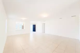 2220 NE 5th Ave, Cape Coral, FL 33909 - Photo 9