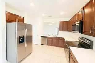 2220 NE 5th Ave, Cape Coral, FL 33909 - Photo 7