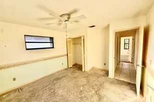 933 SE Streamlet Ave, Port Saint Lucie, FL 34983 - Photo 5