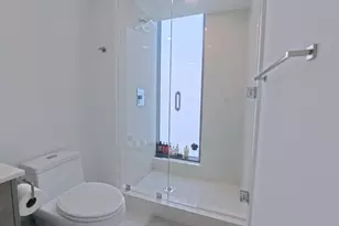 650 NE 32nd St, Miami, FL 33137 - Photo 37