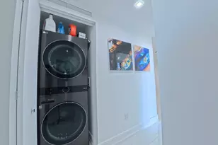 650 NE 32nd St, Miami, FL 33137 - Photo 21