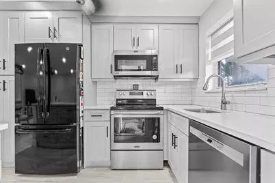 580 Egret Drive, Unit #123, Hallandale Beach, FL 33009 - Photo 5