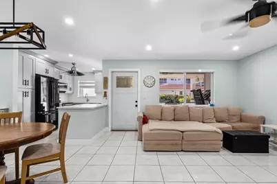 580 Egret Drive, Unit #123, Hallandale Beach, FL 33009 - Photo 11