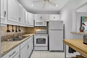 231 Berkshire K, West Palm Beach, FL 33417 - Photo 5