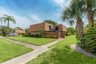 5962 SE Riverboat Dr, Stuart, FL 34997 - Photo 5