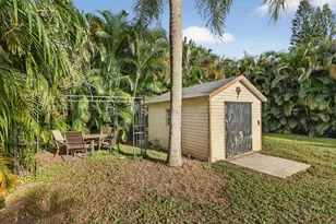 5865 SE Rosemont Ave, Stuart, FL 34997 - Photo 33