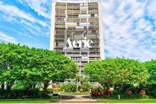 2400 Presidential Way Unit, West Palm Beach, FL 33401 - Photo 1