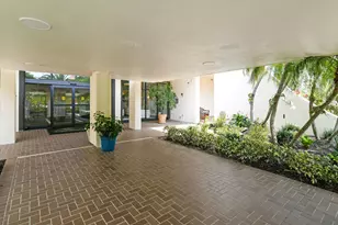 2400 Presidential Way Unit, West Palm Beach, FL 33401 - Photo 27