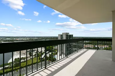 2400 Presidential Way, Unit #2006, West Palm Beach, FL 33401 - Photo 17
