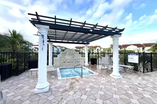 713 Villa Cir, Boynton Beach, FL 33435 - Photo 17