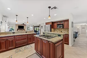 12 Marlwood Ln, Palm Beach Gardens, FL 33418 - Photo 11