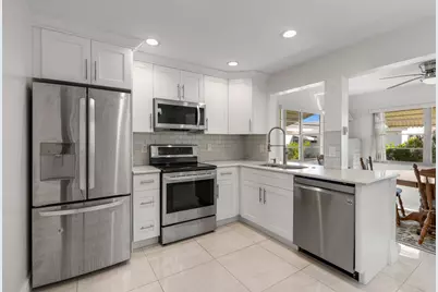 816 SW 18th Court, Boynton Beach, FL 33426 - Photo 5