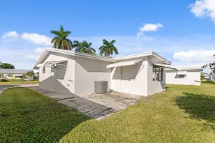 816 SW 18th Ct, Boynton Beach, FL 33426 - Photo 15