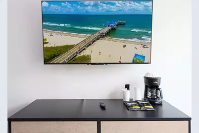 1020 N Riverside Drive, Unit #4, Pompano Beach, FL 33062 - Photo 9