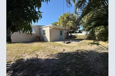1401 NE Elizabeth Avenue, Jensen Beach, FL 34957 - Photo 1