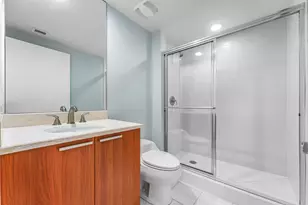 2650 Lake Shore Dr, Riviera Beach, FL 33404 - Photo 27