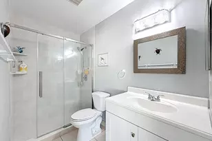 3586 La Playas Ct, Greenacres, FL 33463 - Photo 17