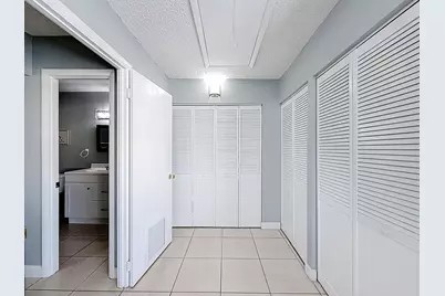 3586 La Playas Court, Unit #D2, Greenacres, FL 33463 - Photo 19