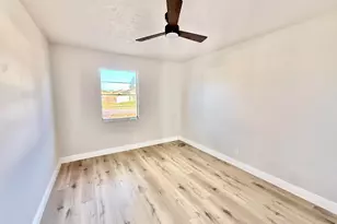 1722 SE Biddle Ln, Port Saint Lucie, FL 34983 - Photo 9