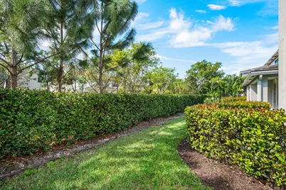 8710 Corvus Drive, Lake Worth, FL 33467 - Photo 19