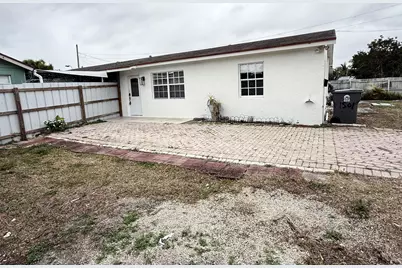 1501 Meridian Road, West Palm Beach, FL 33417 - Photo 1