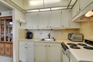 449 Dover C, West Palm Beach, FL 33417 - Photo 9