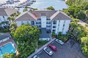 390 NE Edgewater Dr, Stuart, FL 34996 - Photo 35