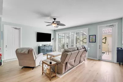 151 Rivinia Drive, Jupiter, FL 33458 - Photo 15