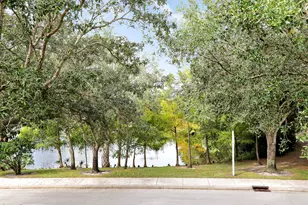 151 Rivinia Dr, Jupiter, FL 33458 - Photo 25