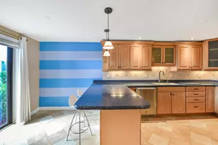 102 Woodland Rd, Palm Springs, FL 33461 - Photo 13